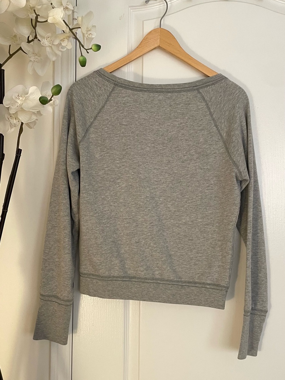 Aeropostale off-the-shoulder sweatshirt - Picture 5 of 6